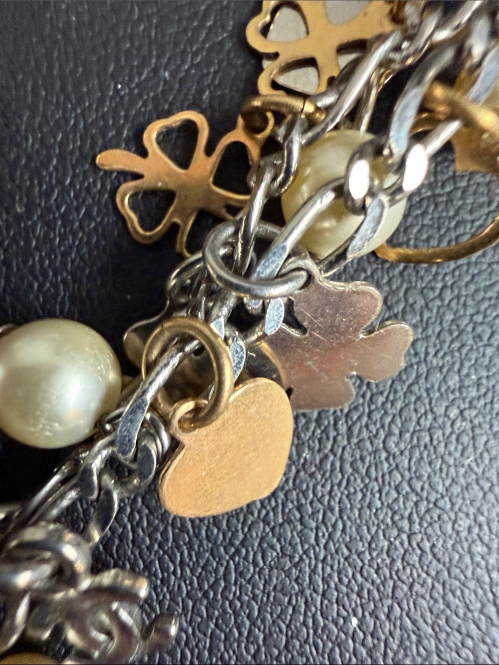 CHANEL Vintage Authentic Two-Tone Floral Charm Bracelet with Cream Beads - Picture 14 of 16
